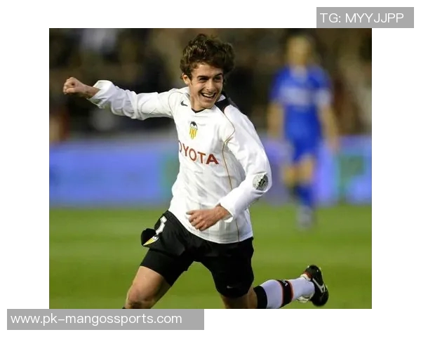 痞帅型足球球星盘点:那些在球场内外都魅力十足的足球巨星 痞帅型足球球星盘点:那些在球场内外都魅力十足的足球巨星